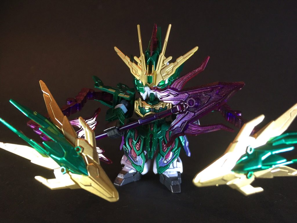 三国創傑伝を初製作させて頂きました。
メタリック系塗装で仕上げています。
プレイバリューも圧倒的な素晴らしいキットでした。