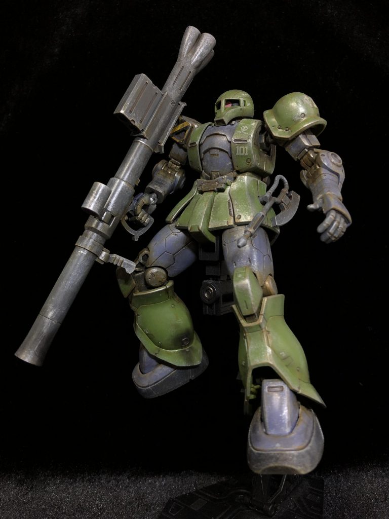 ショルダーアーマーのステッカーが密着せず浮いてます。^^;