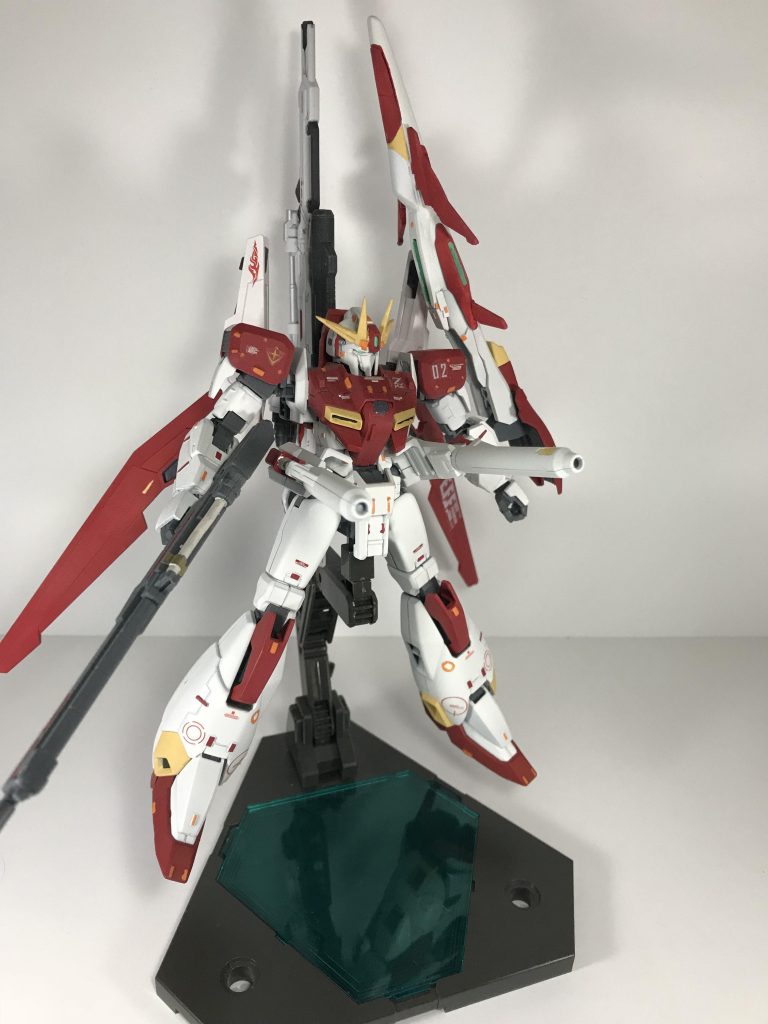 腰部ビームキャノン
アメイジングウェポンバインダーとAGE2のサーベル、ランナー等を使用し大型化しました。