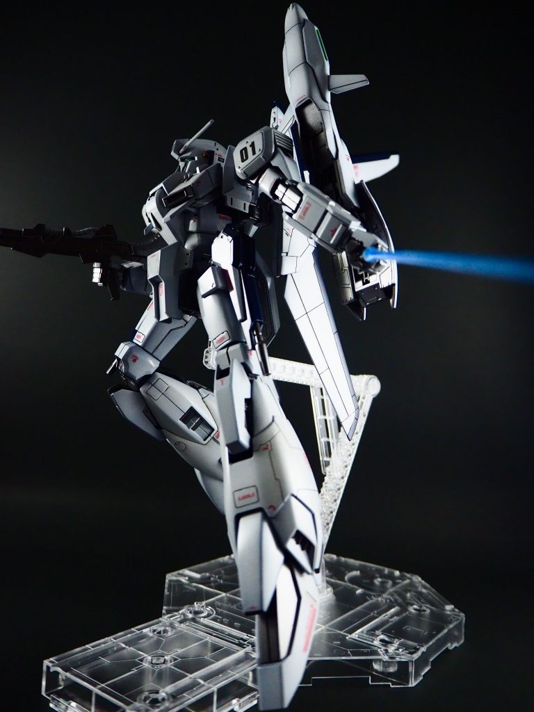 大空を駆ける–3枚目/制作者：ヤマクロス