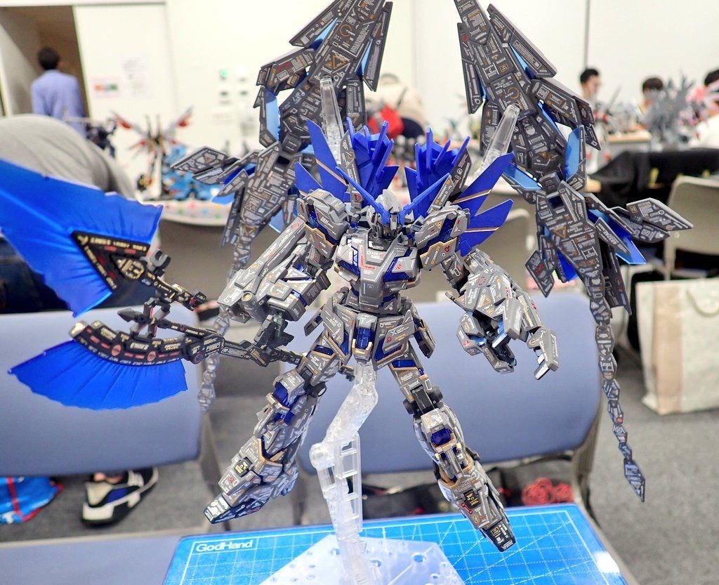 製作途中でしたが展示会に出展!扱いづらい本体、剥がれるデカール…コーティングを決意できました。