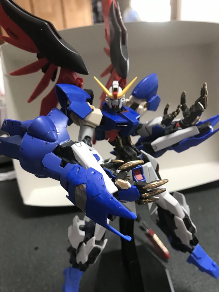 可動域とか制限されますがファング愛！