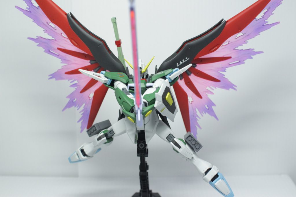 コンパクトに折りたためる大剣ってめっちゃロマンだよね。