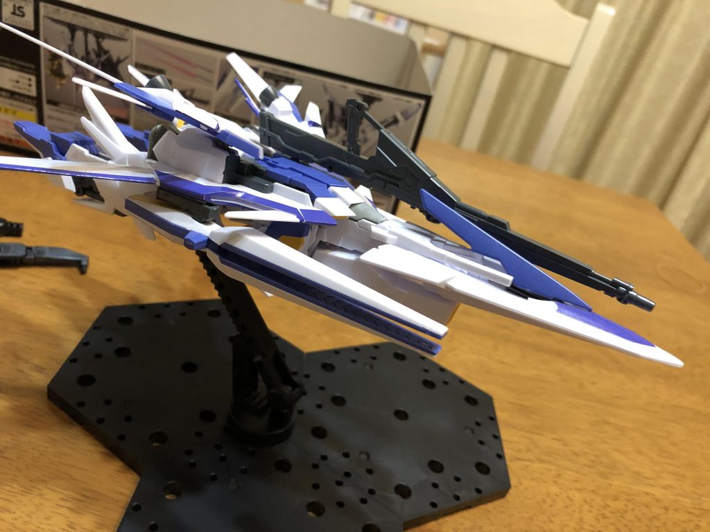 変形が複雑な代わりにかなりまとまったプロポーションのWBです。