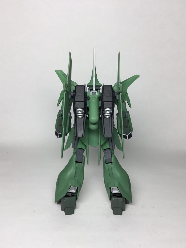 後ろから
バーニア類はシルバーで塗装しました!