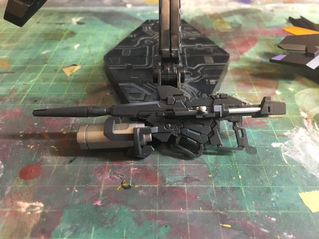 ここから武装などの写真です。ビームマグナムです。オリジナルの色とはかなり違いますが僕はかなり気に入っています。Eパックはよく見ると色が違います