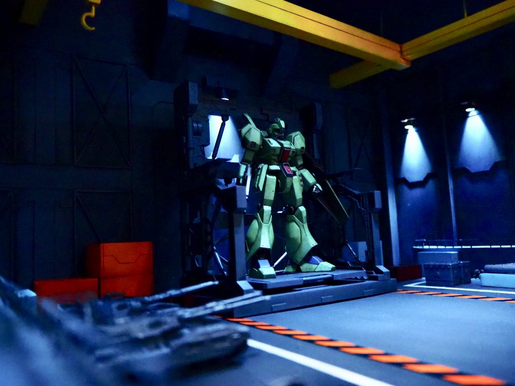 第14番格納庫–9枚目/制作者：ヤマクロス