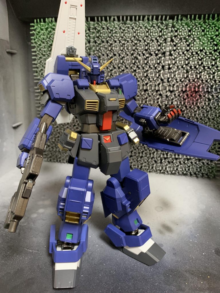 ティターンズカラーにしたのですがら少し色が変わってしまいましたが逆に好みの色になった感じです。