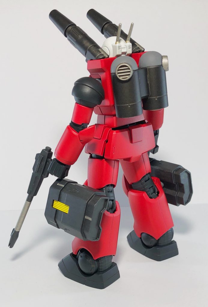 左手のビームライフルはジャンクパーツから適当に見繕ったものです。