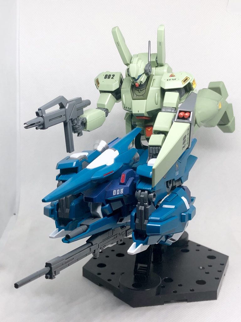 そして牽引されるジェガン。
これを撮りたいがために、わざわざD型を手に入れたんです!w