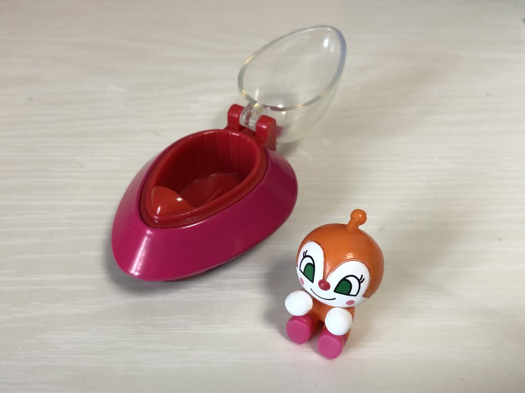 キャノピーは開閉可能です。