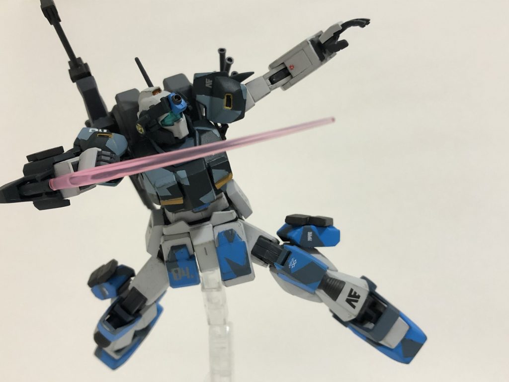 折角なので腕にビームサーベルも付けときました。