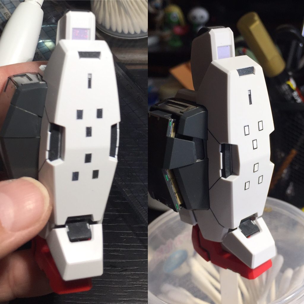 付属のホイルシールを切り刻んで塗装^_^
スジボリが当時は下手だったので、苦肉の策^_^