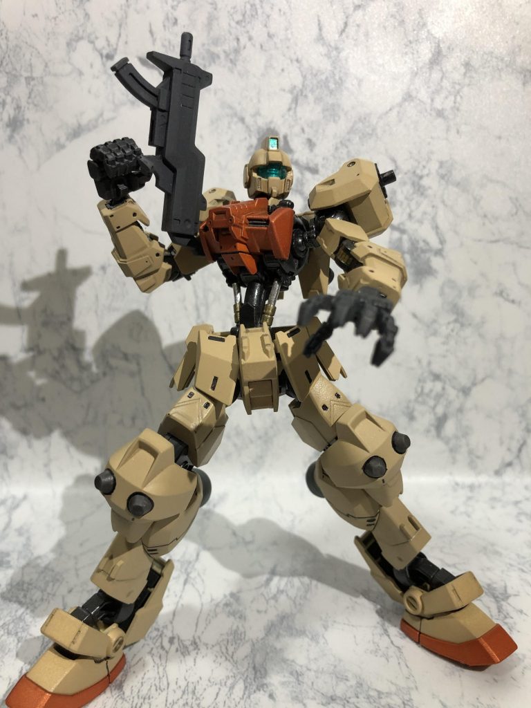 マシンガン
鉄血世界ではあまり見かけなかったため、マンロディから拝借。