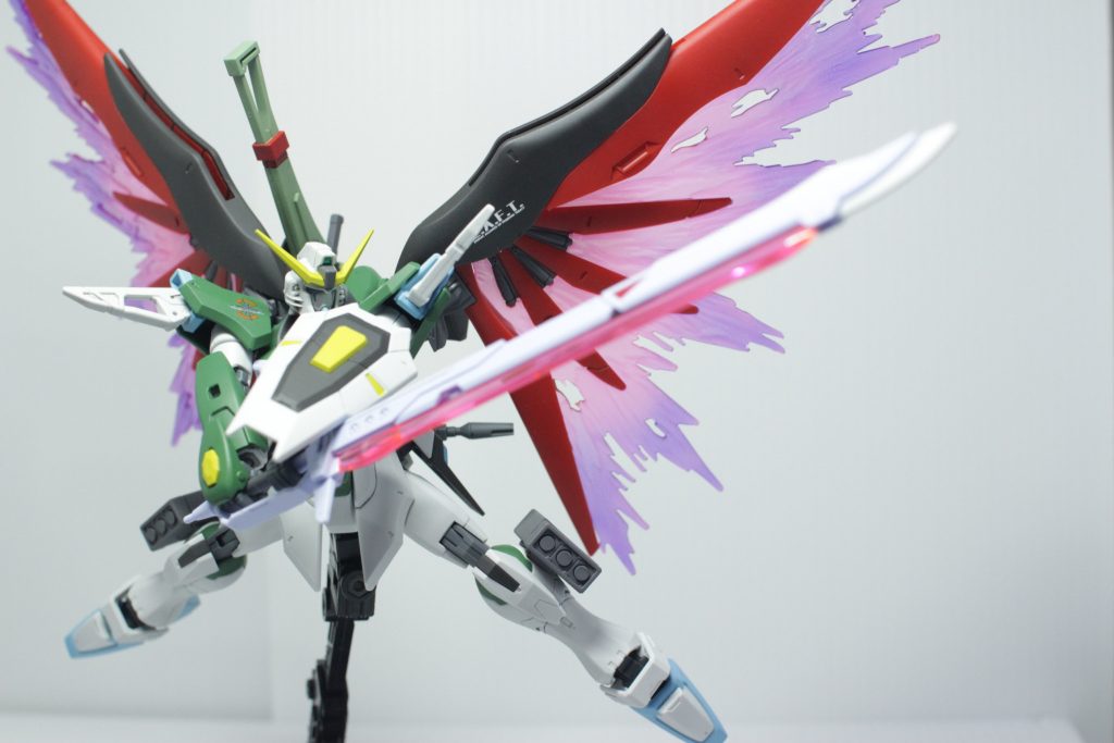 ## MMI-714 アロンダイトビームソード
こちらは左側に懸架する以外特に変わりはありません。というか何も改修しなくても充分カッコいいんだよ…