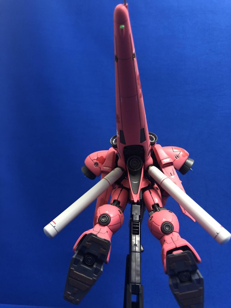 背面も手を入れてます