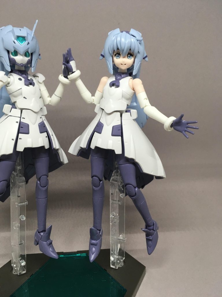 片方はまっさらです。実は肩幅を詰めてます。