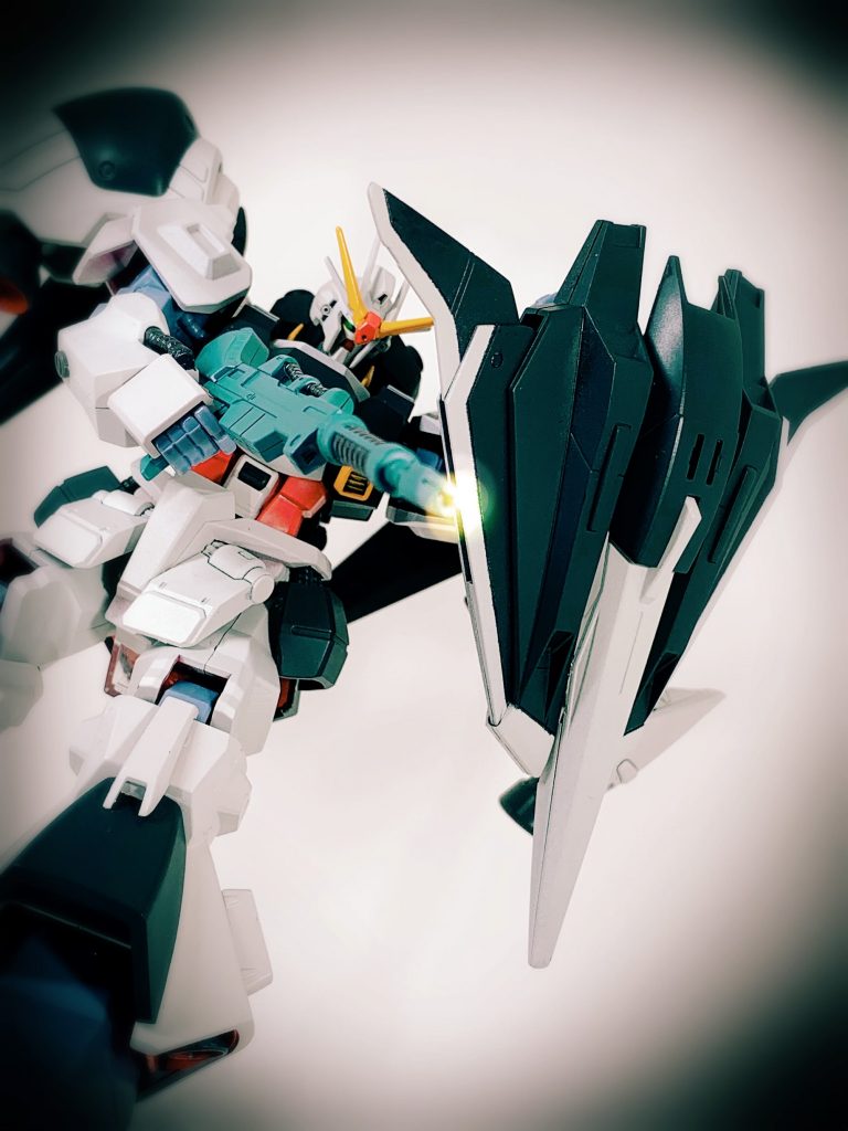 百式のビームライフルを改造した物です。