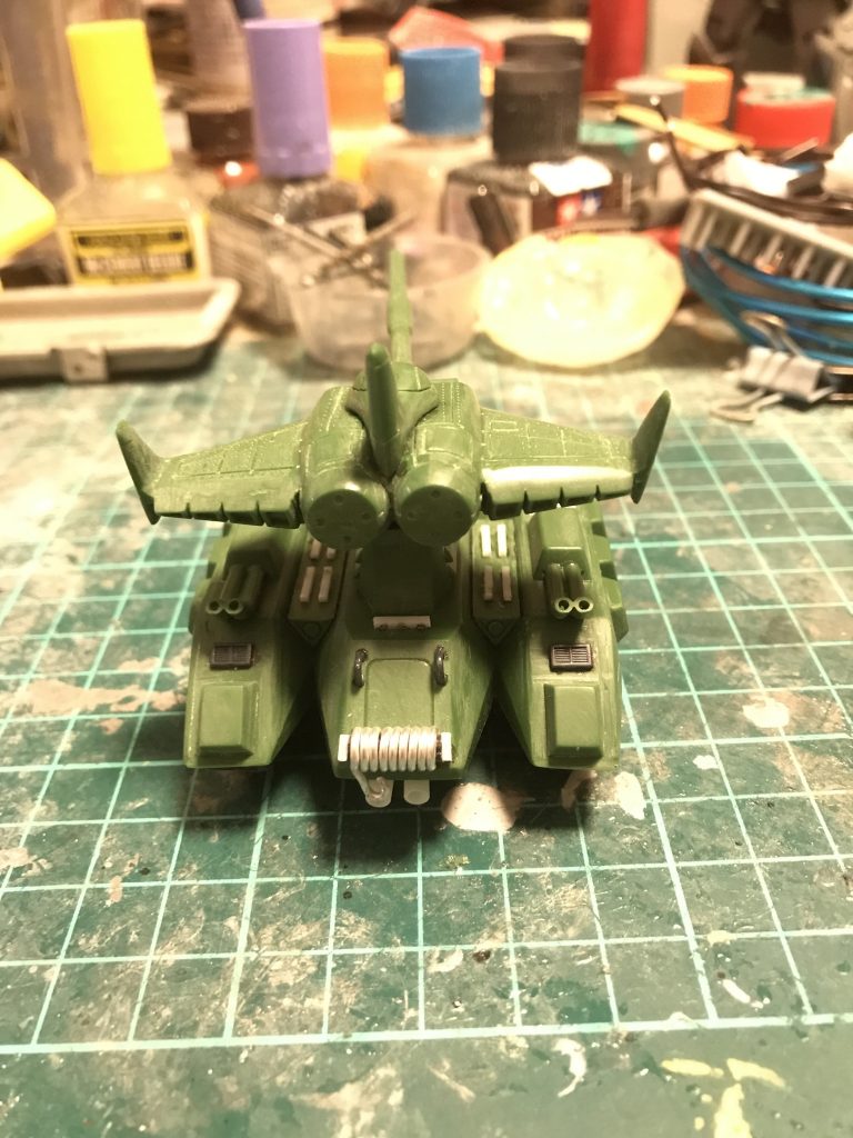 牽引フックを追加。