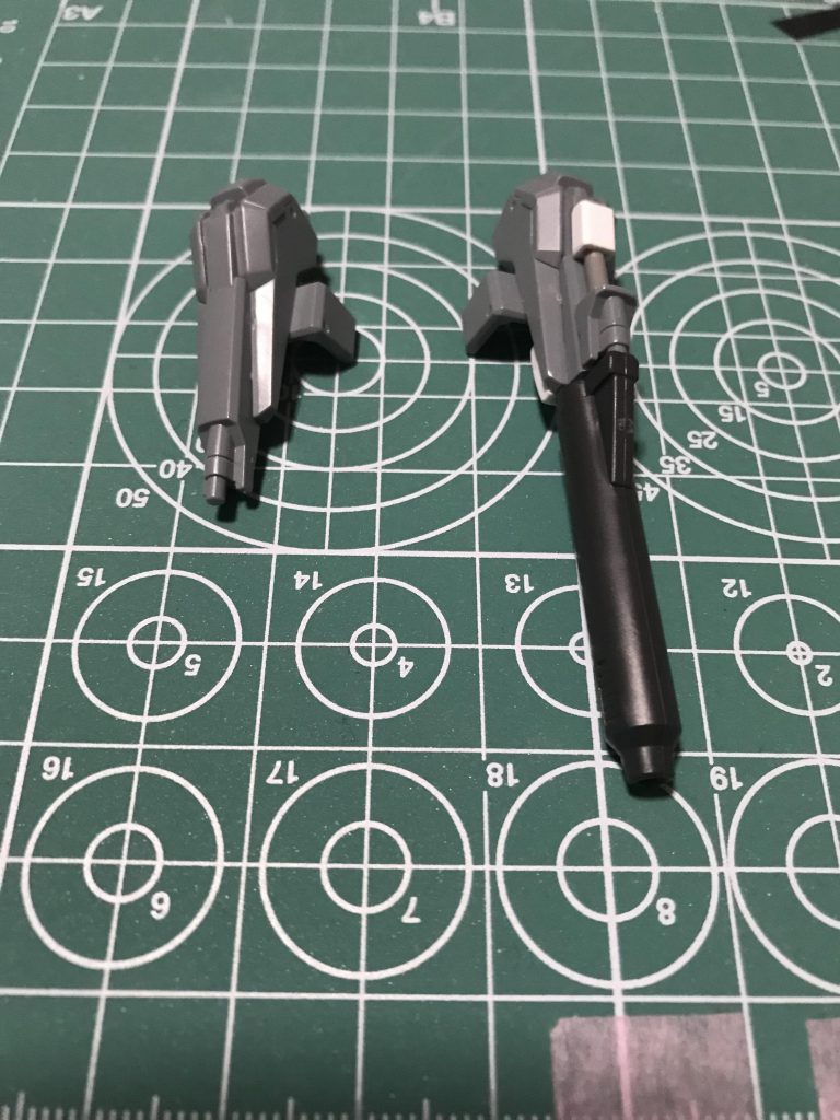 ビームキャノン製作途中状態
比較すると、違いが分かりやすいですね。