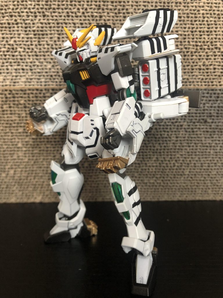 ビャッコを変形させてブースターユニットに。主に出撃時や長距離移動に用いられる。
合体するとゴテゴテするのは目に見えていたんですが、これはこれでなんとか纏まった気がします。