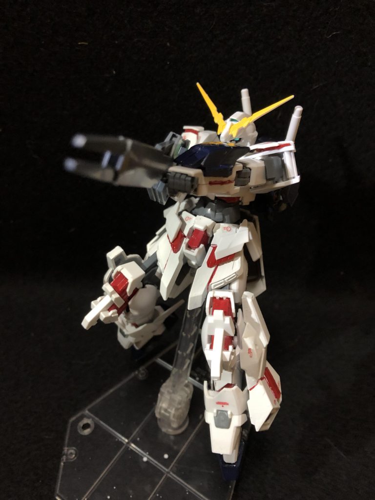 シルヴァバレトサプレッサー、撃ち方でバナージだと分かるの良いですよね。