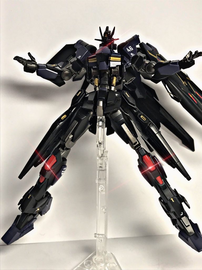 リミッター解除!!
設定
膝の青いパーツが赤くなる
このパーツは目の部分と同じ素材でできているため赤く発光する