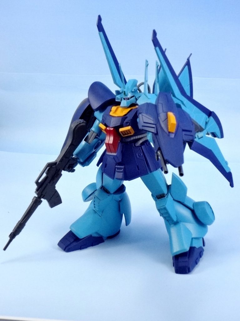 バトルアームズのシールドにジャックパーツ切り貼り。ビームガンっぽいものを仕込みました。
