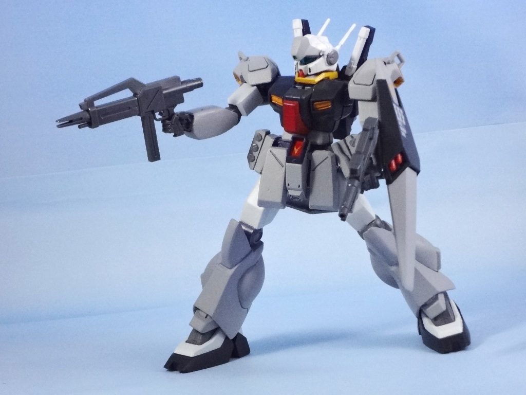 基地配備といことで迷彩とまではいかなくても、灰色の機体かなと妄想しカラーリング。