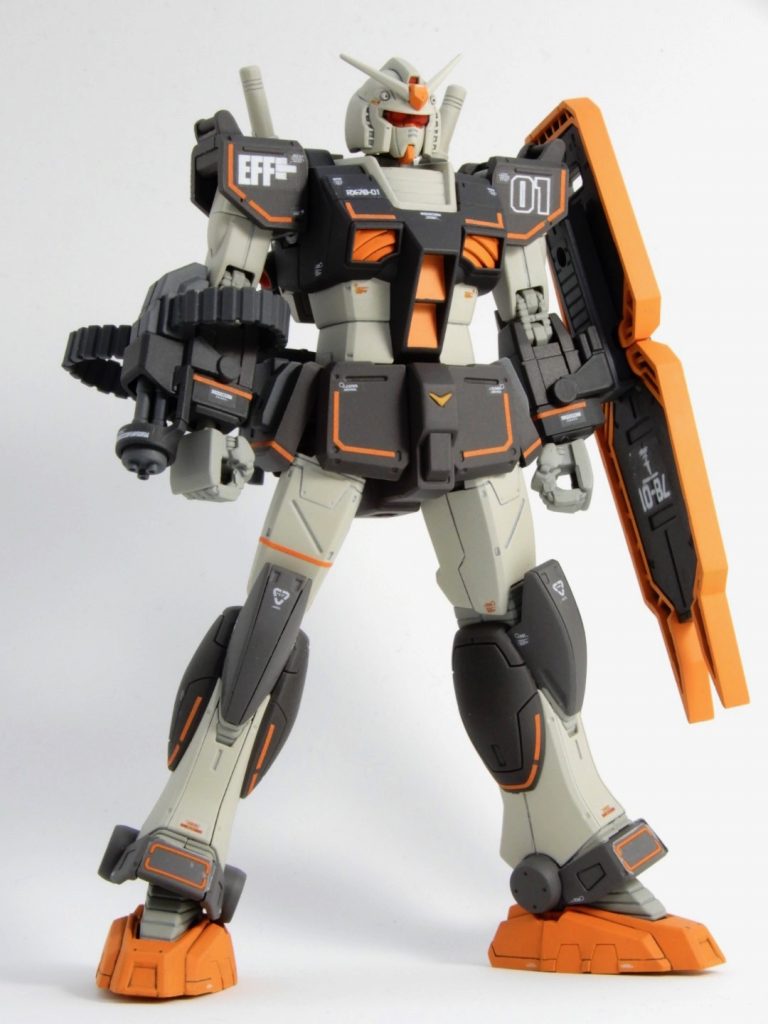 黒は厳密には設定画に合わせて胸以外ダークブラウンなんですが、まあほぼ黒です。