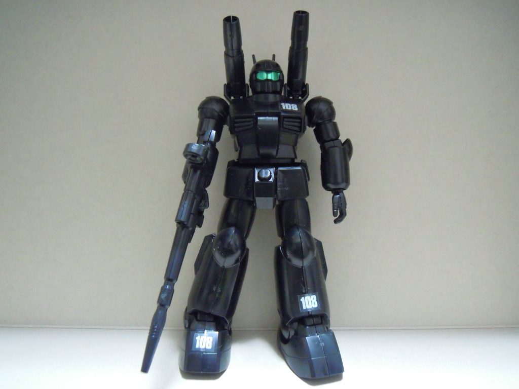 素立ち。真っ黒です。