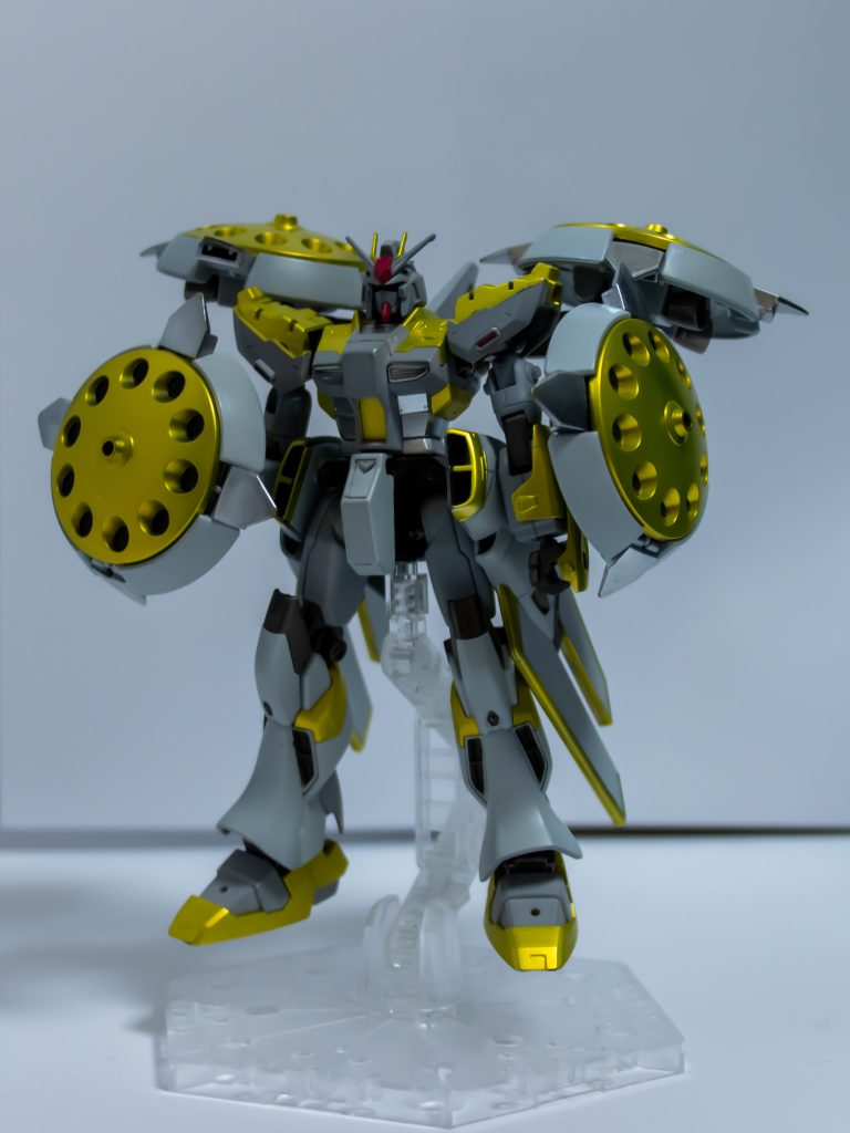 もし地球連邦軍がガンダムタイプやニュータイプに対して投資していたらという機体。
稀有な空間認識能力を活かすため、近接戦闘向けにカスタマイズされている。