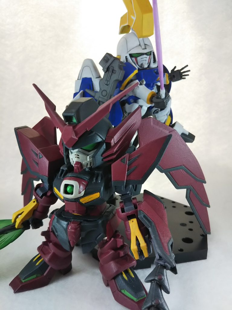 前回投稿のトールギスⅡと。