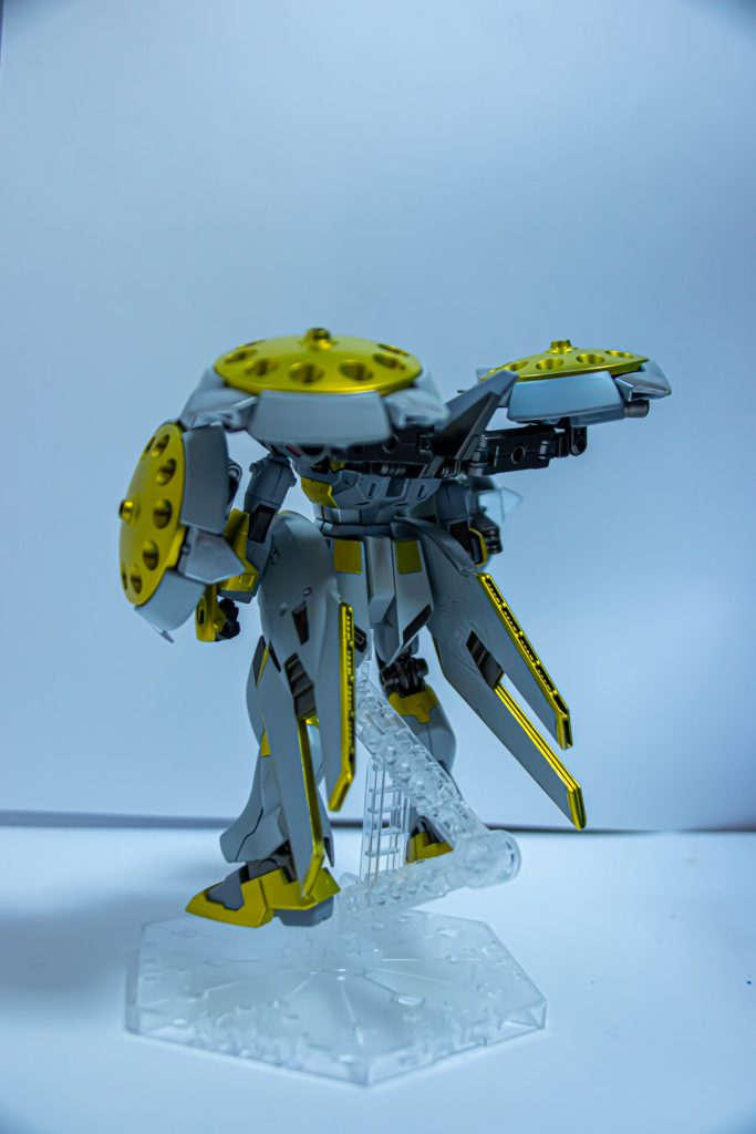 機体の一部装甲の排除や試作型スラスターなどを装備。
また、武装は旧ネオ・ジオン軍(ハマーン軍)の機体データなどを基に
製作されている。