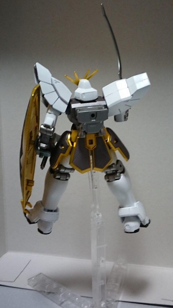 後ろはこんな感じになりました。
なるべくカラーリングを近づけております。
バックパックは旧サンドロックからもってきてくっつけました