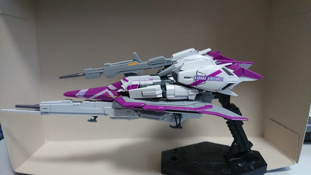 逆向き。
ビームライフルがどうしても傾くんですよ…(｡-ω-)