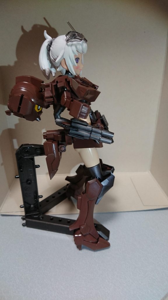 横から。
実はなにげに全塗装してます