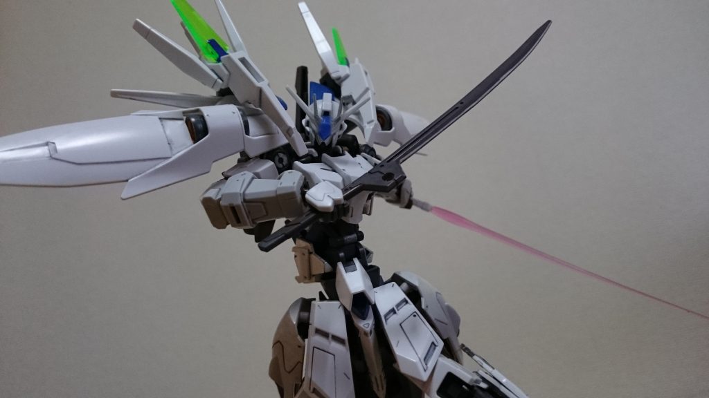 ミキシング時に使用したパーツがほとんど白系色だったのでカラーリングには困りませんでした
お手軽の割には結構好みにまとまってくれて満足です