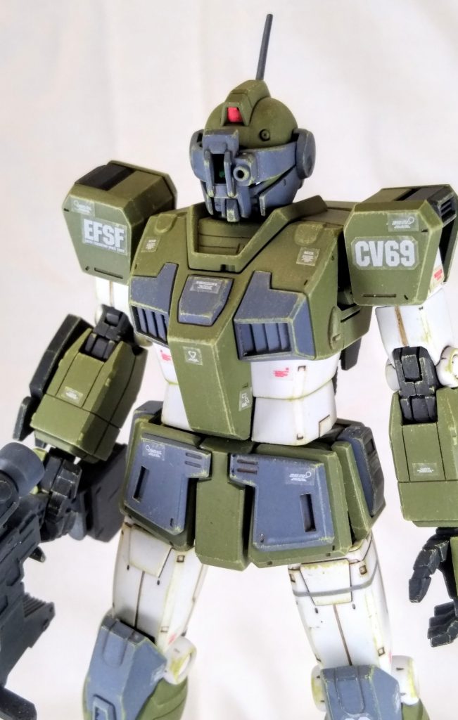 バイザー下ろした感じ。