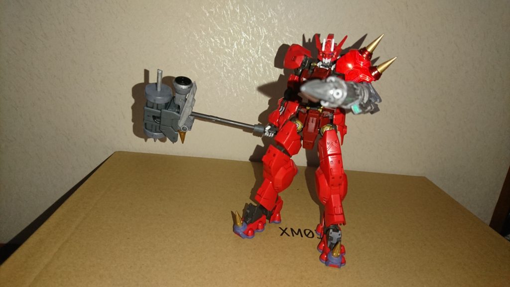 追加武装1
ガトリングガン
先端にスパイクが付いており弾切れになっても攻撃可能である
回転させればドリルに
追加武装2
パイルハンマー
パイルバンカーの仕込まれたハンマー