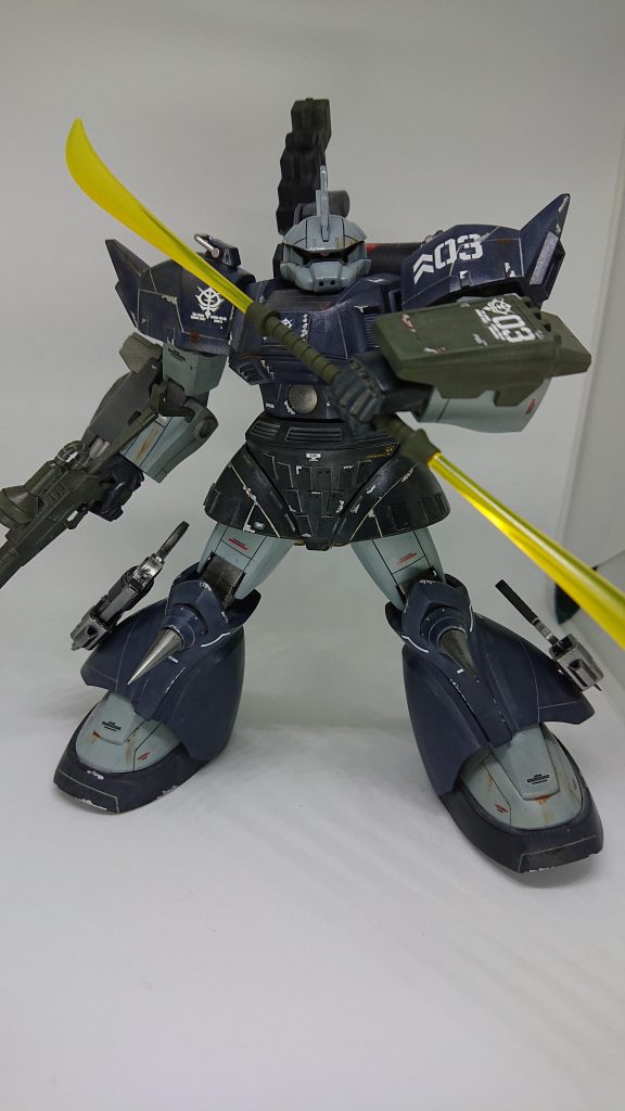 ビームナギナタは蛍光塗料で塗装してあるのでブラックライトで光ります。