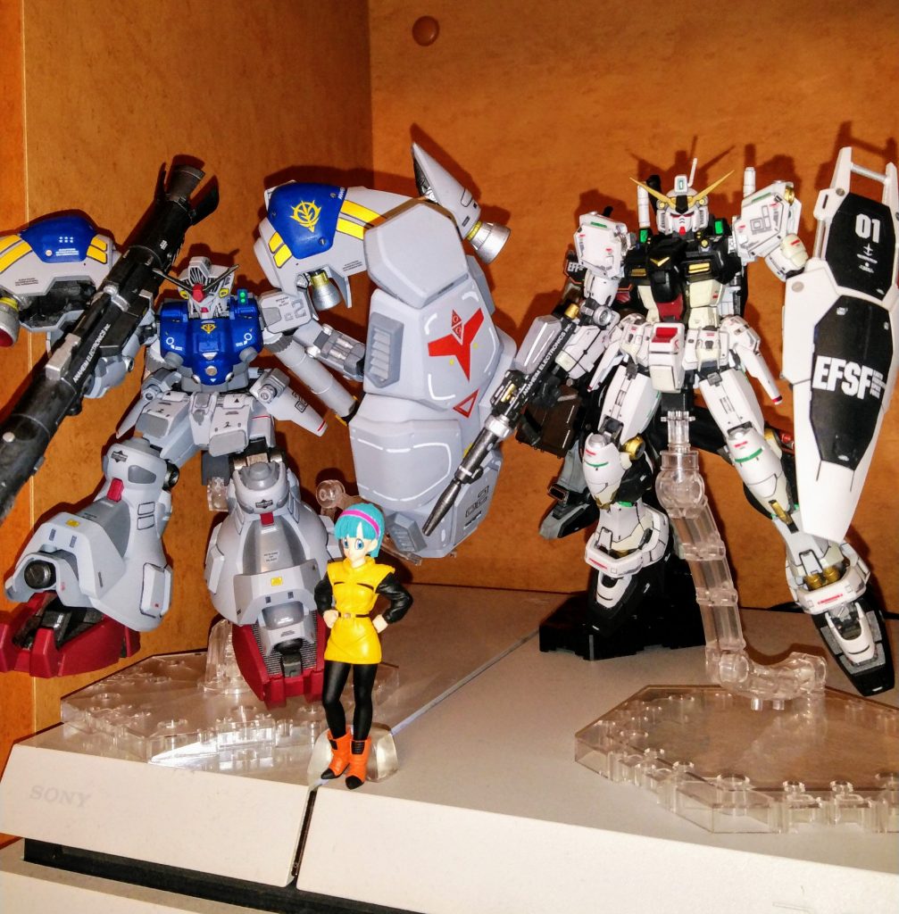 以前制作したGP-02と揃えて飾ってみました。良いですねー。
もし、よろしければ感想やグッド👍ボタン、フォロー等頂ければ大変励みになります。
では今回も御観覧ありがとうございました。