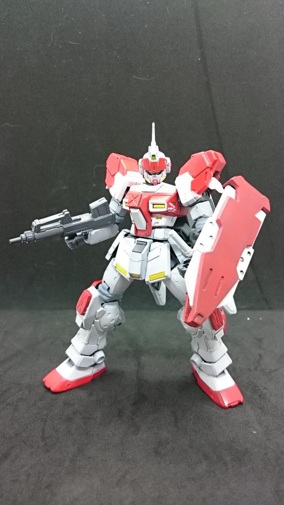 ツヴァイハンダーはブレードパーツを外して畳むコトでシールドモードに出来ます