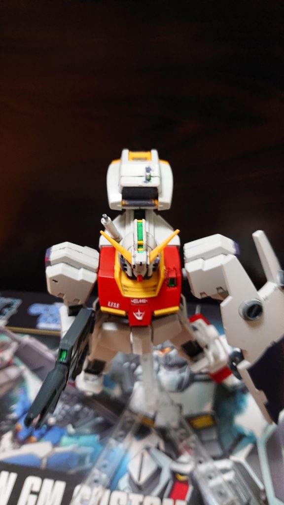 ↑助けに来たトシカズ
◆モンシア「やったか!」
 しかし、そこにあったのはシールドブースターとハイパーバズーカの残骸だった。
◆アスハ「た、助かった?」
◆トシカズ「守るって言っただろ、アスハ!」
◆アスハ「……ありがとうございます!」
◆トシカズ「機体に異常は無いか?」
◆アスハ「通信関係に少しノイズがある程度です。」
 トシカズはどうやらシールドブースターに、撃破されたジムII(センダイ所属機)のハイパーバズーカをラッチに付けてアスハの方に飛ばしたらしい。貴重品が…