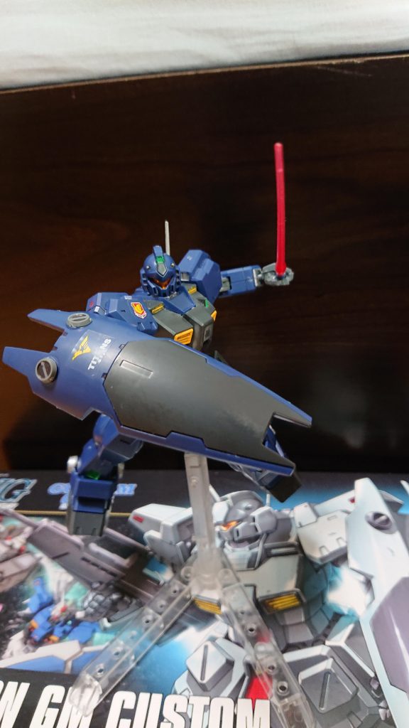 ↑アスハに接近中のジム・クゥエル
◆トシカズ「アスハ、下だ!」
 ビーム・サーベルを抜いたジム・クゥエルがアスハの機体に向かって来た!
◆アスハ「しまった!?」