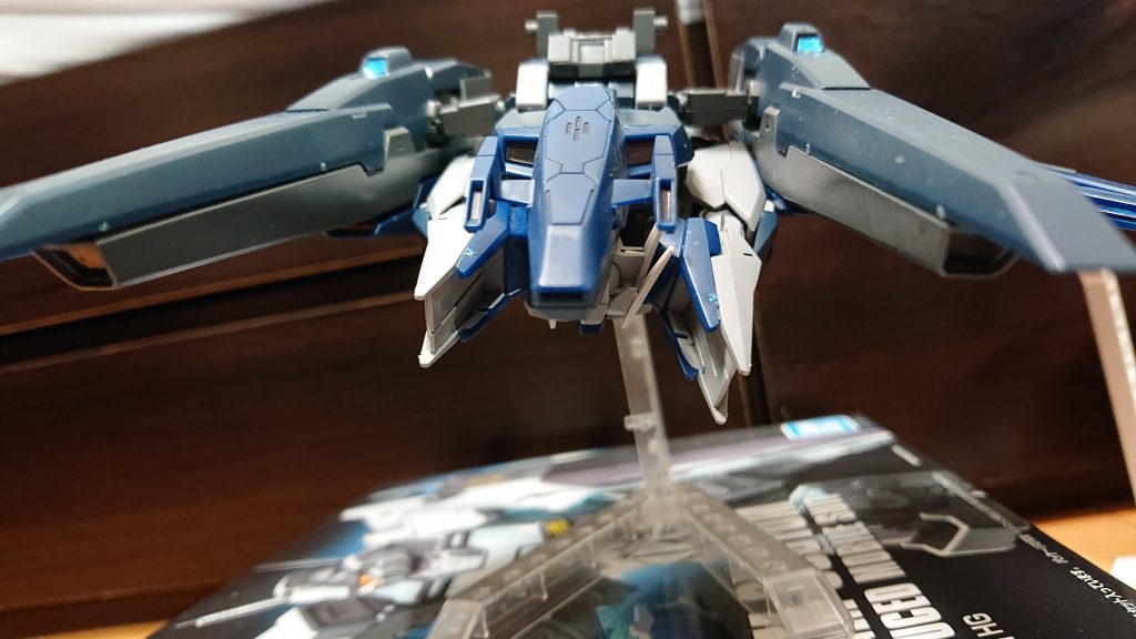 ↑接近して来る謎のガンダム
◆ミツヨシ「変形するのか!?何なんだこいつ!? しまった!?」
 謎のガンダムの斬擊がミツヨシ機に迫る!
◆アスハ、トシカズ『隊長!』