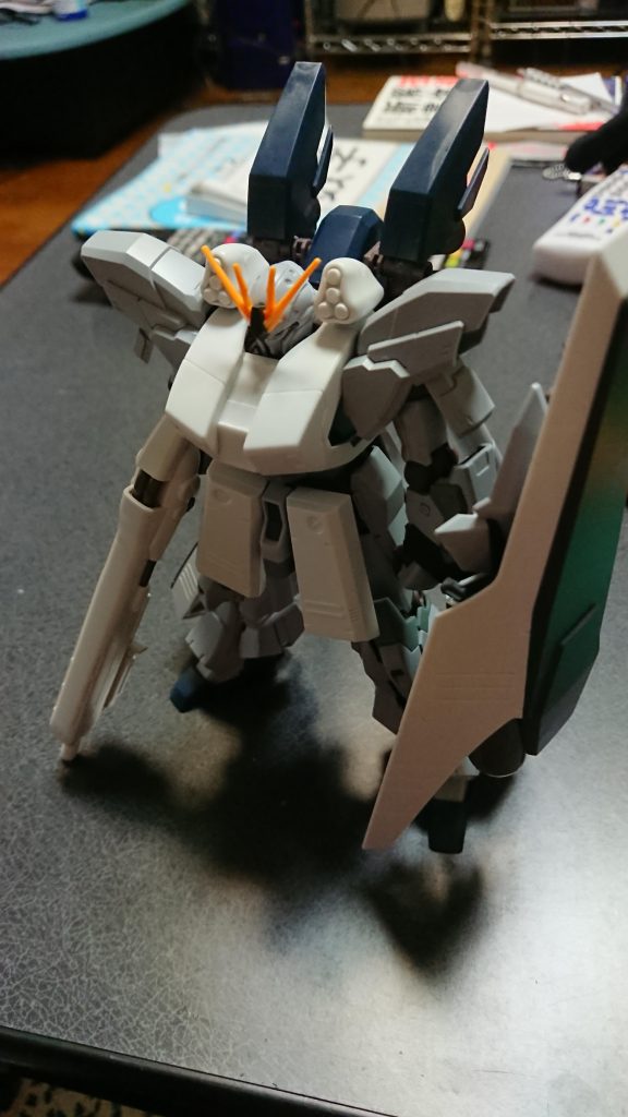 増加装甲を取り付け終わったところです。