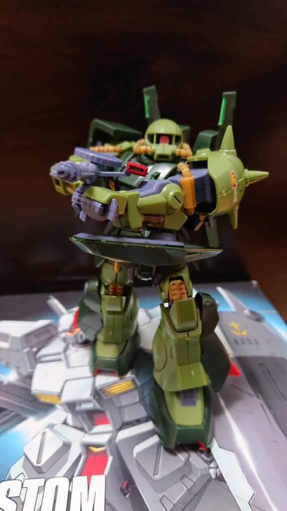 ◆ティターンズ残党兵A「よし、隊長~敵を殲滅しました~これより物資を…!?」
◆ティターンズ残党兵B「曹長、何があった!」
その瞬間、Aのハイザックが爆散し、次の瞬間Bのハイザックも撃墜された。