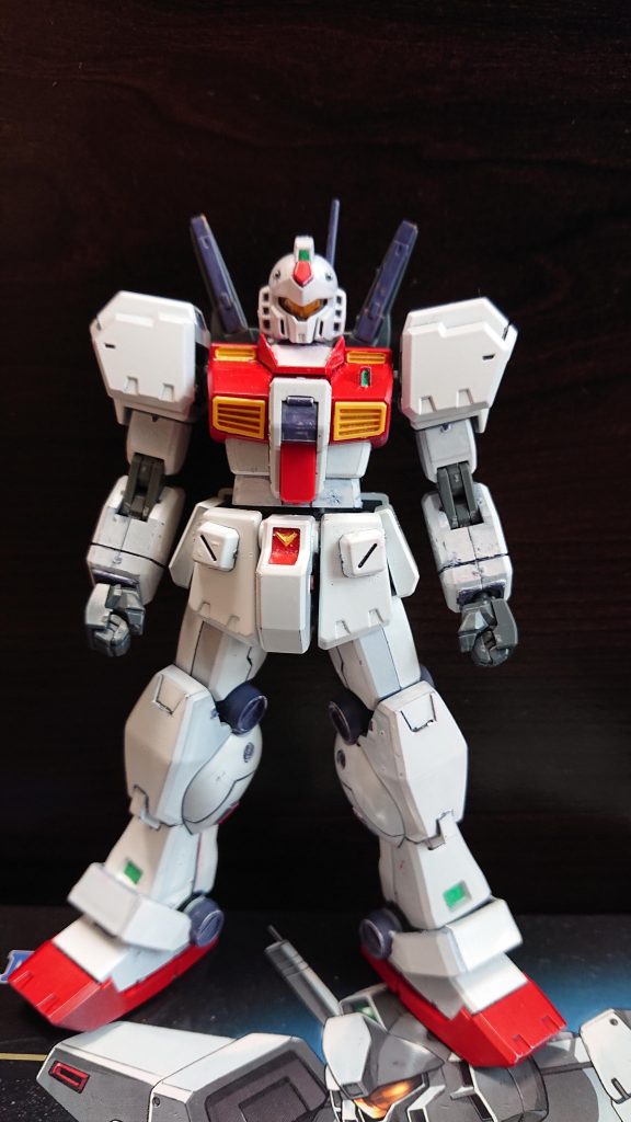 ↑フロントビュー
コックピットの装甲が強化されているという設定です。