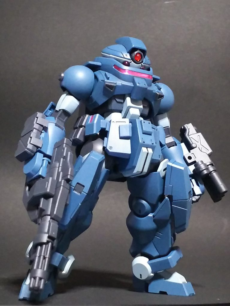 Gレコ版が実践配備タイプの完成形とするならば、そこに至るまでの過程で様々な武装や装備などのテストが行われていたであろう、等と想像しながら製作しました。